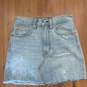 Levi’s Denim Mini Skirt
